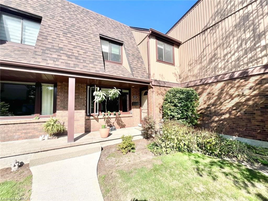 8-279 Sandowne Drive Property Photo 1