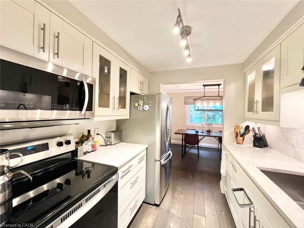 8-279 Sandowne Drive Property Photo 8