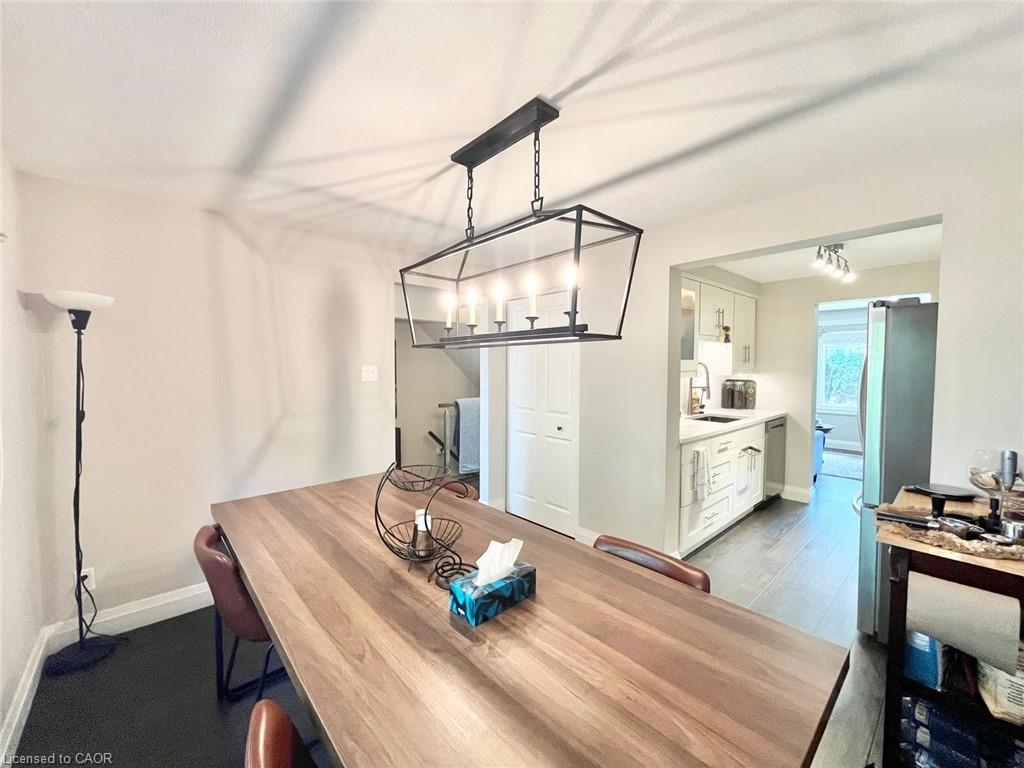 8-279 Sandowne Drive Property Photo 9