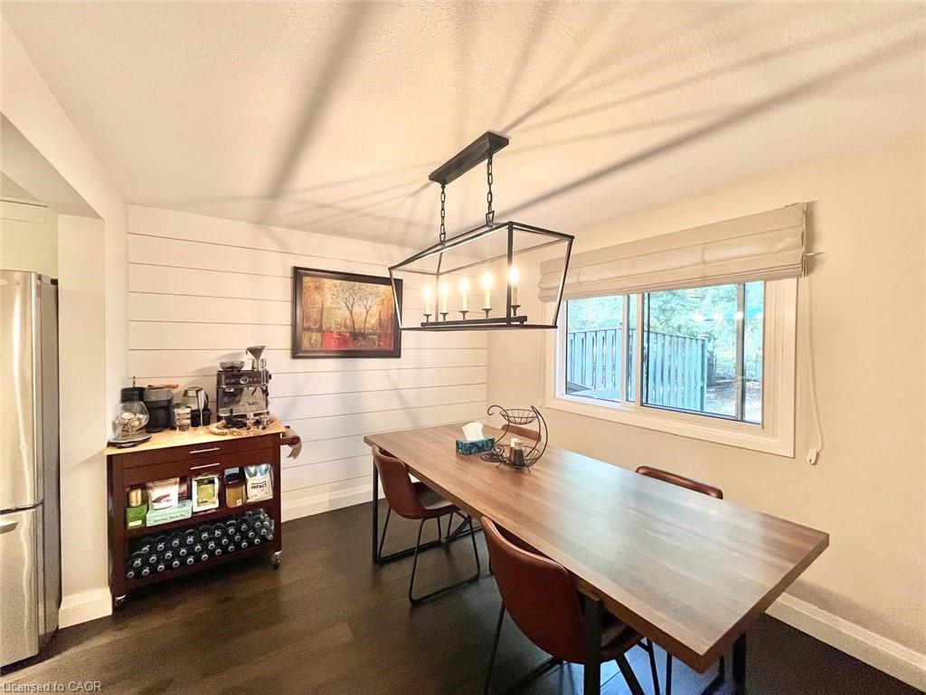 8-279 Sandowne Drive Property Photo 10