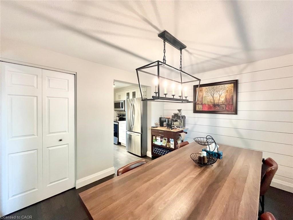 8-279 Sandowne Drive Property Photo 11