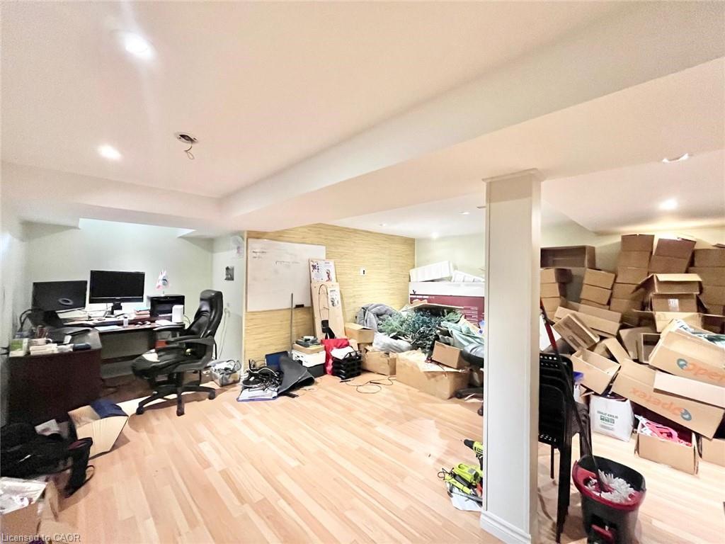 8-279 Sandowne Drive Property Photo 20