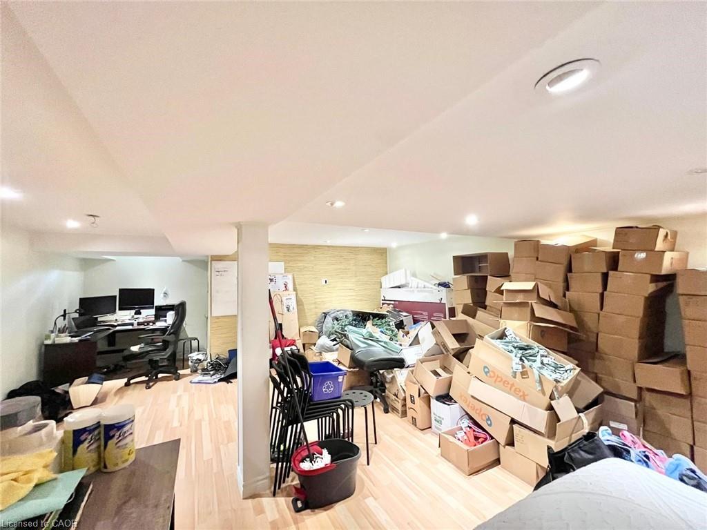 8-279 Sandowne Drive Property Photo 21