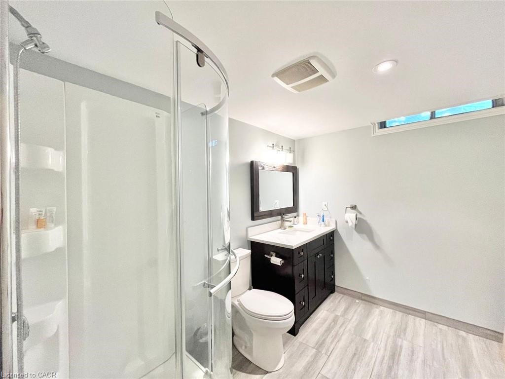 8-279 Sandowne Drive Property Photo 23