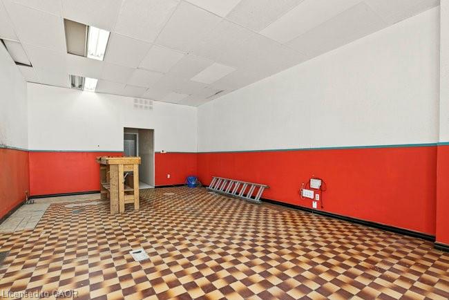 196 1/2 Kenilworth Avenue N Property Photo 6