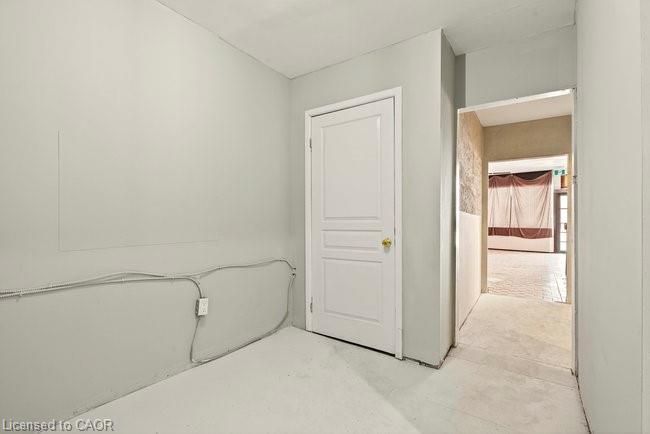 196 1/2 Kenilworth Avenue N Property Photo 13