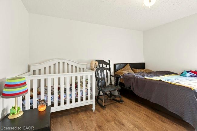 196 1/2 Kenilworth Avenue N Property Photo 41