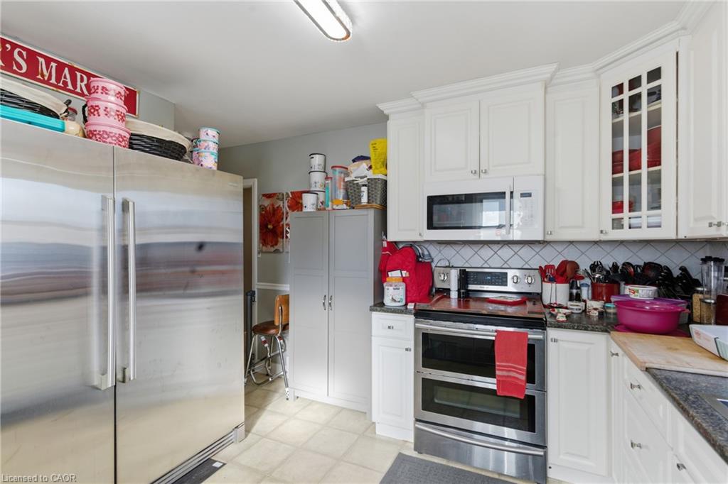 14 Heywood Avenue Property Photo 12