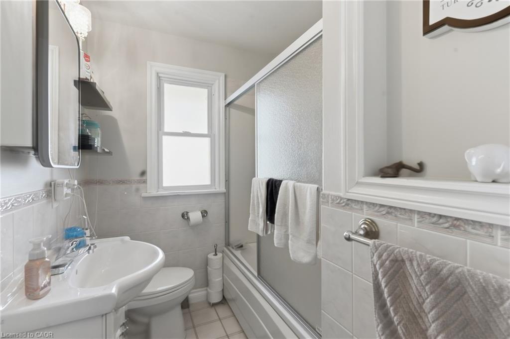 14 Heywood Avenue Property Photo 23