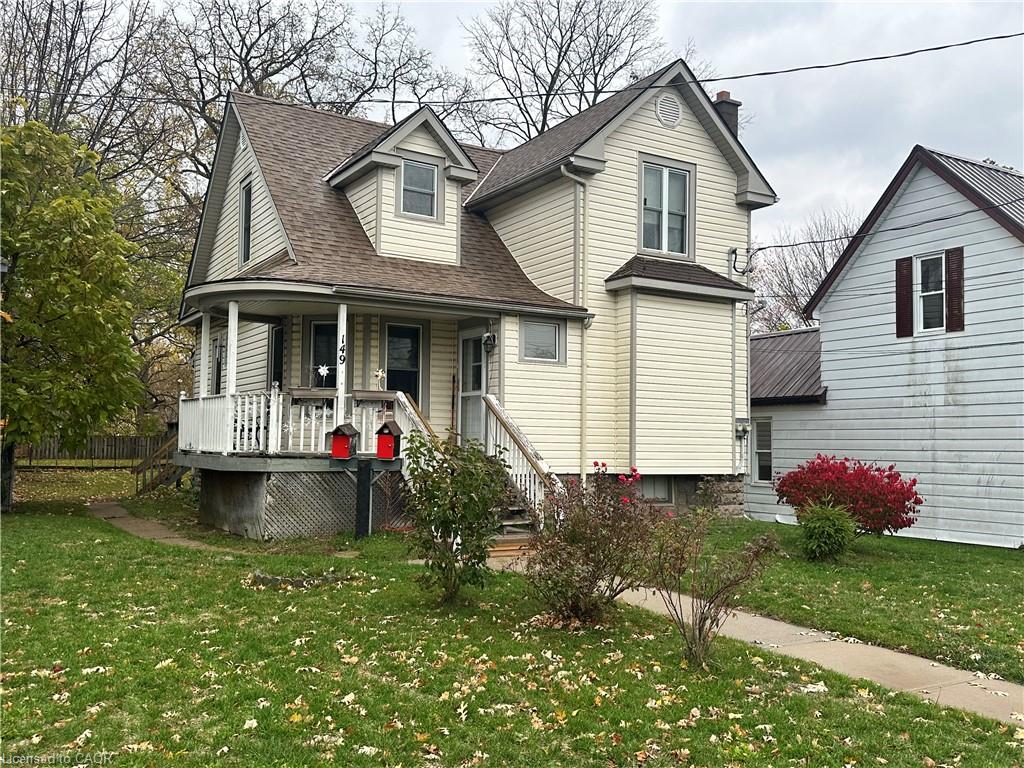149 Forest Street E Property Photo 1