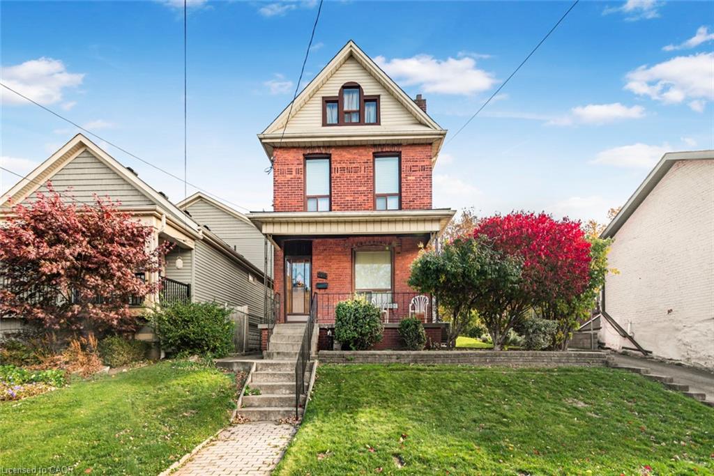 538 Hughson Street N Property Photo 2