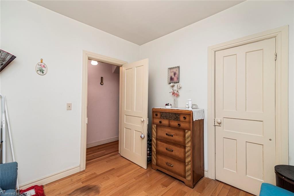 538 Hughson Street N Property Photo 23