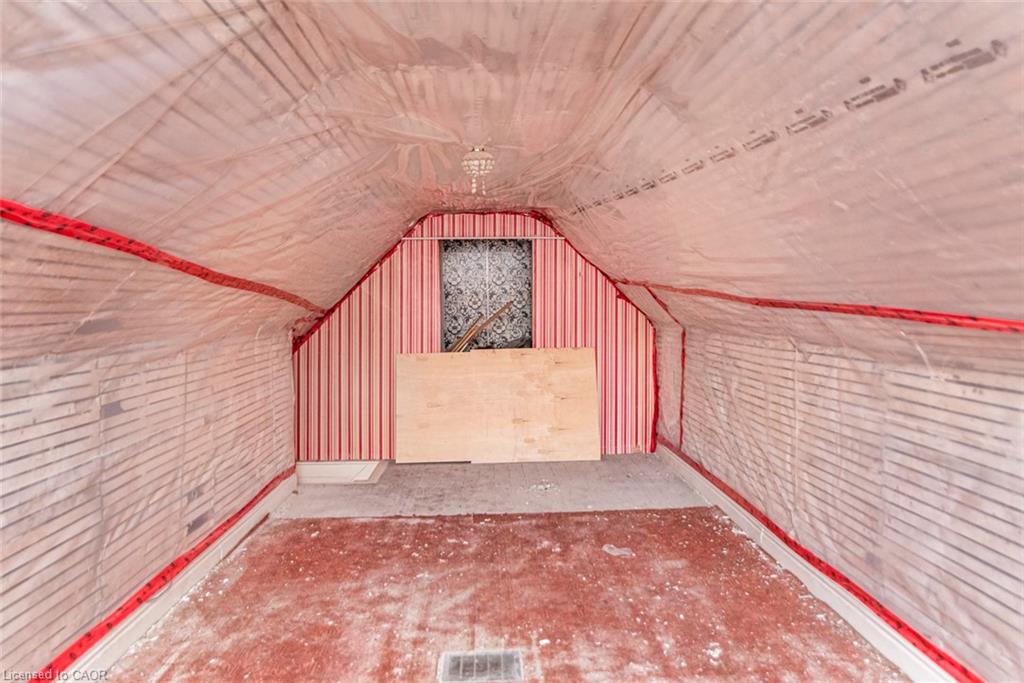 538 Hughson Street N Property Photo 33