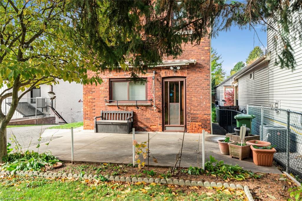 538 Hughson Street N Property Photo 38