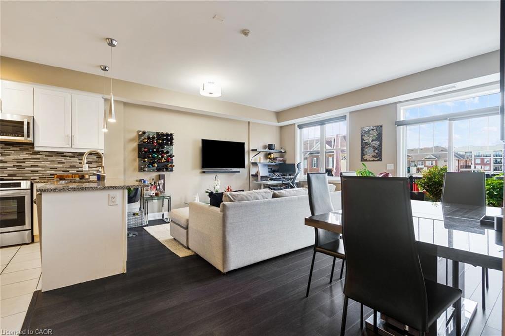 306-272 Georgian Drive Property Photo 1