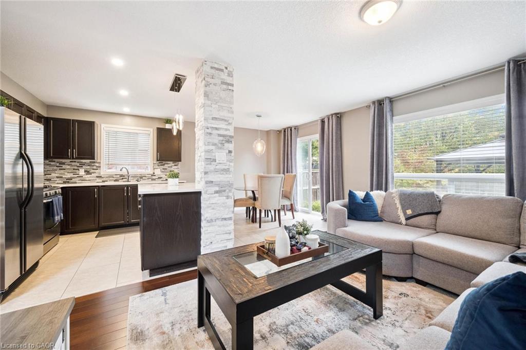 394 Sauve Crescent Property Photo 8