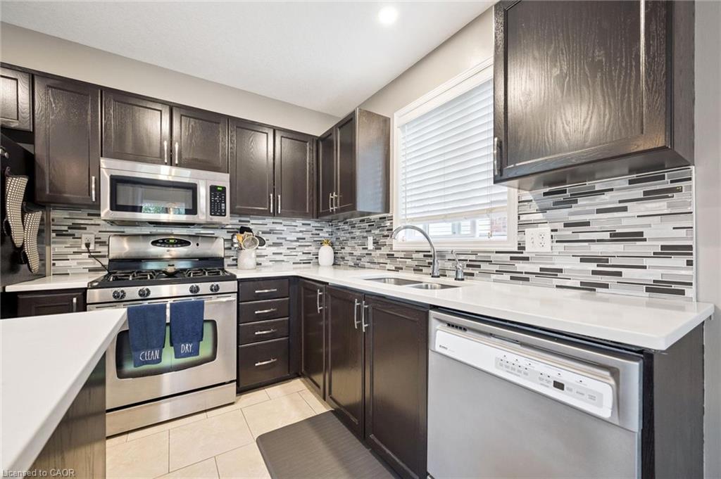 394 Sauve Crescent Property Photo 14