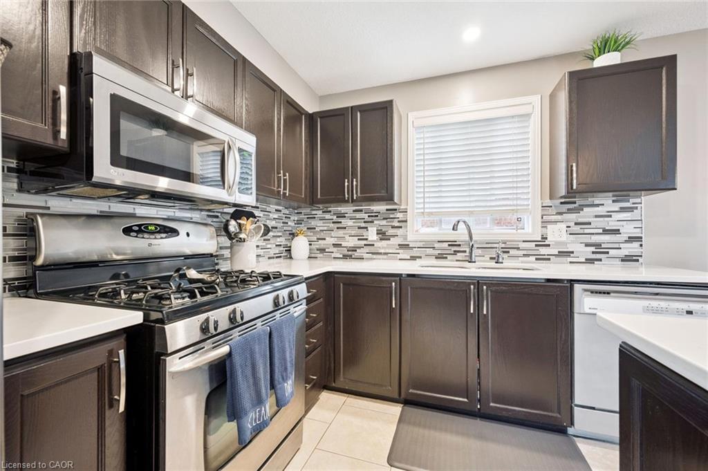 394 Sauve Crescent Property Photo 16