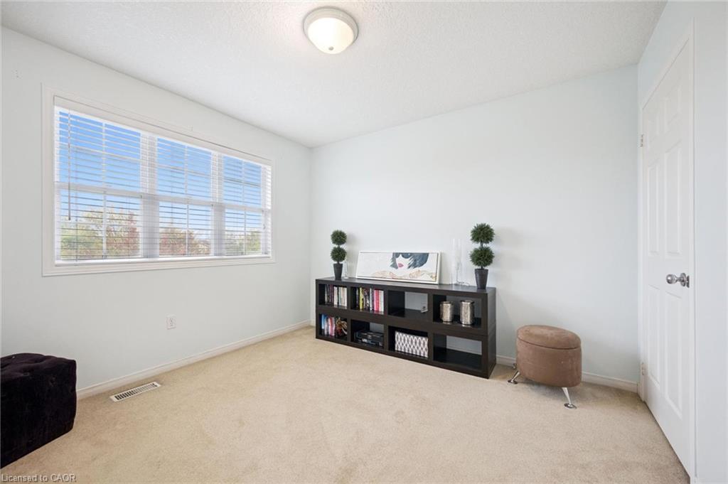 394 Sauve Crescent Property Photo 22