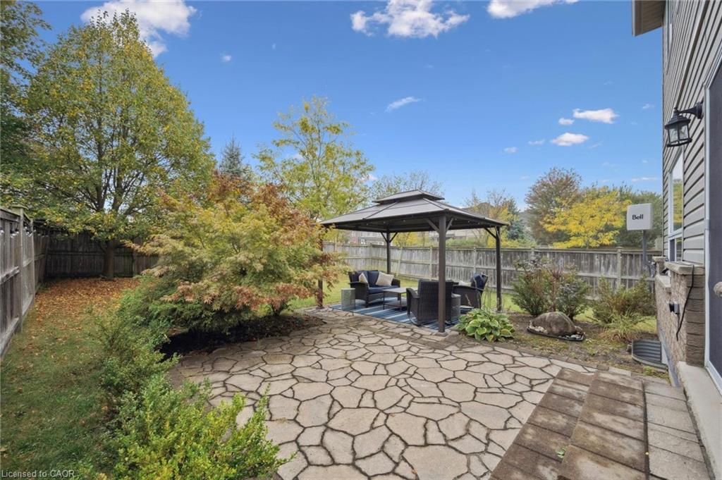 394 Sauve Crescent Property Photo 25