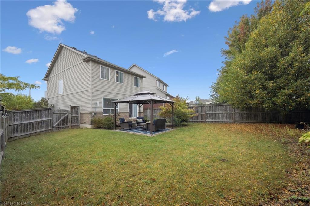 394 Sauve Crescent Property Photo 28