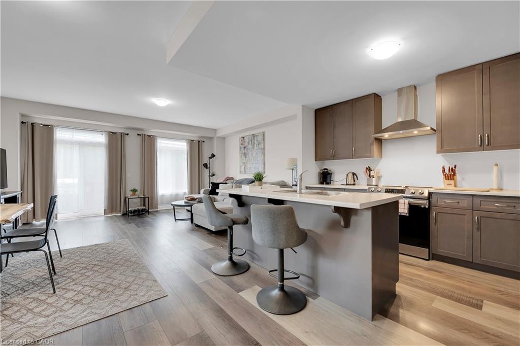 24-27 Rachel Drive Property Photo 6