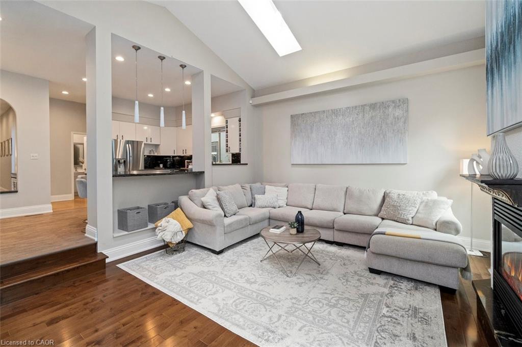 381 Queen Street S Property Photo 13