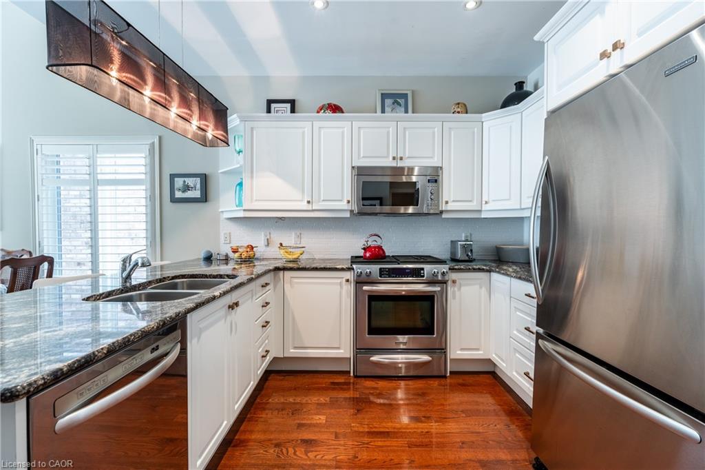 56 Videl Crescent N Property Photo 4