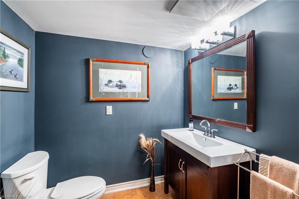 56 Videl Crescent N Property Photo 22