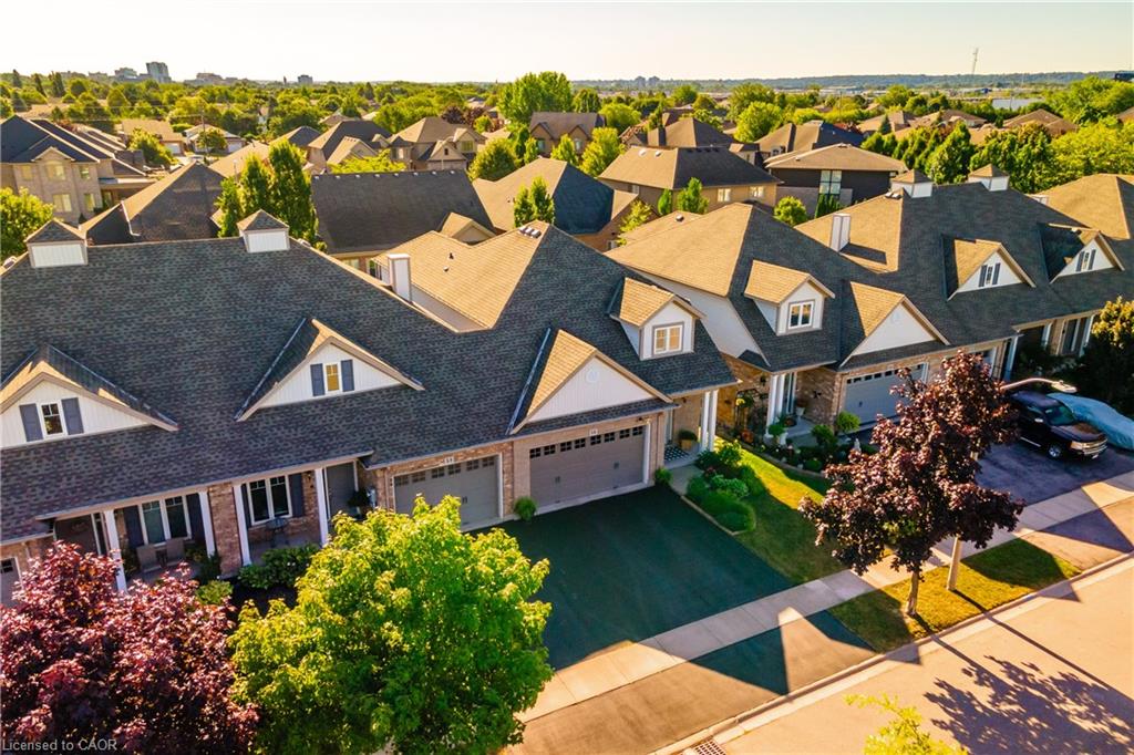 56 Videl Crescent N Property Photo 33