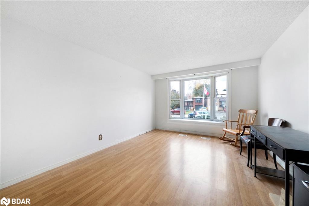 14 Maple Court Property Photo 8