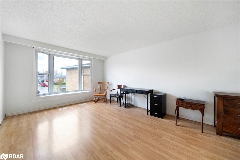 14 Maple Court Property Photo 9