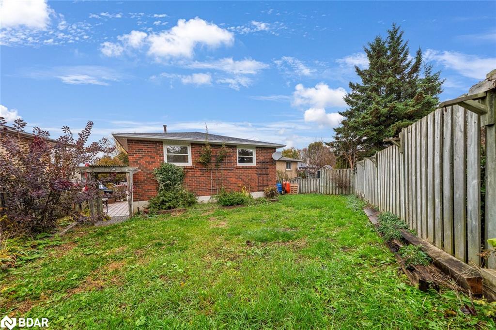 14 Maple Court Property Photo 30