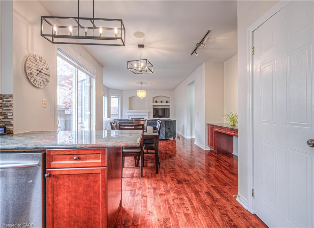 47 Dellgrove Circle Property Photo 14