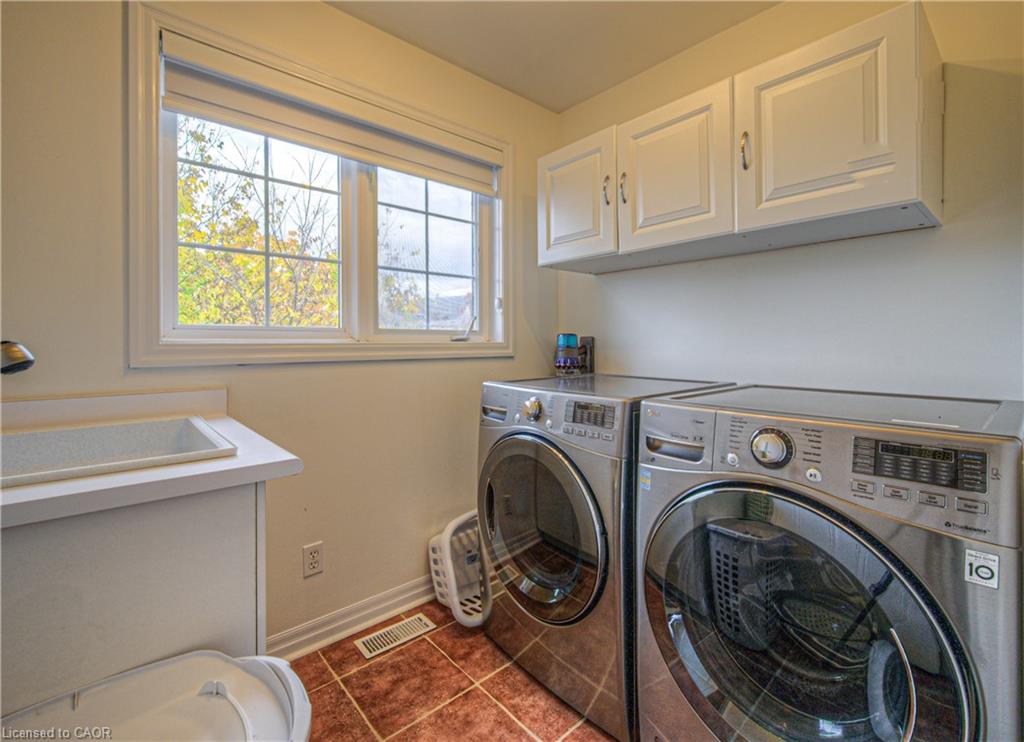 47 Dellgrove Circle Property Photo 20