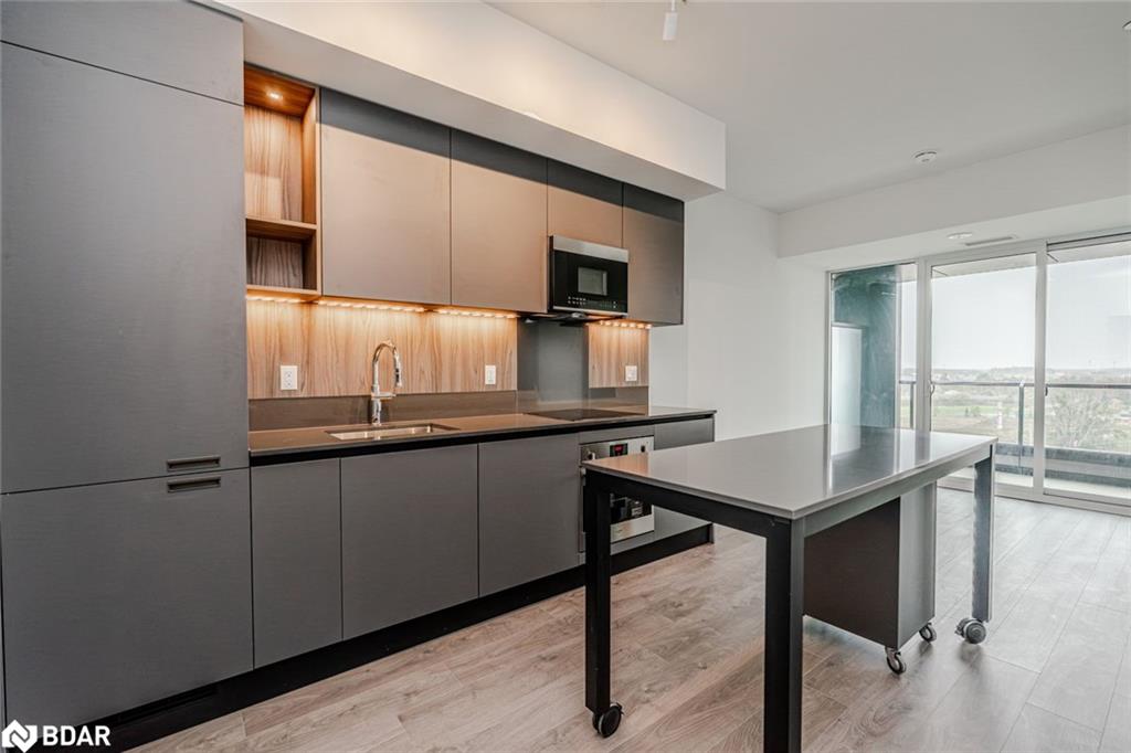 1001-39 Mary Street Property Photo 2