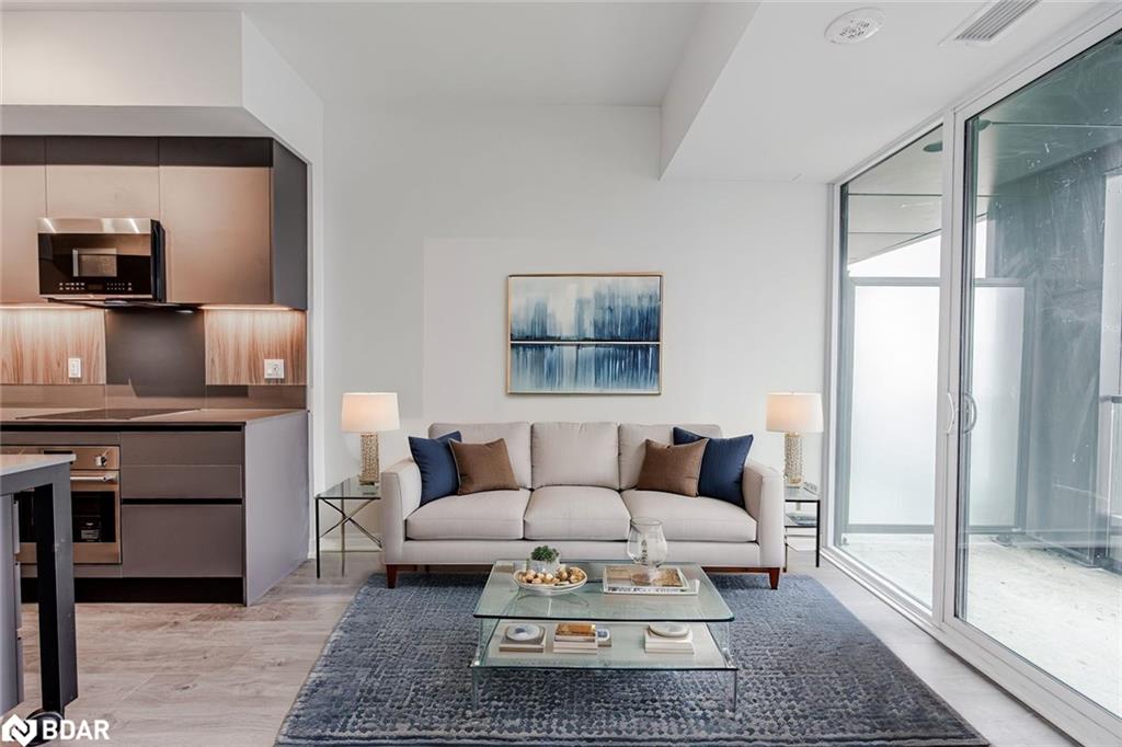 1001-39 Mary Street Property Photo 4