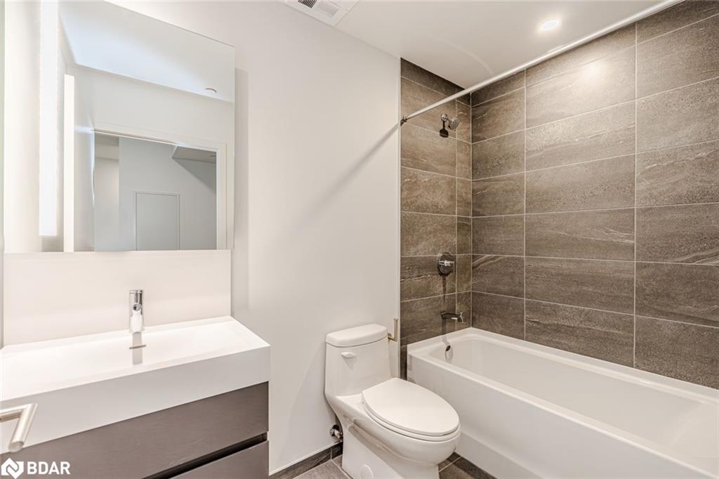 1001-39 Mary Street Property Photo 9