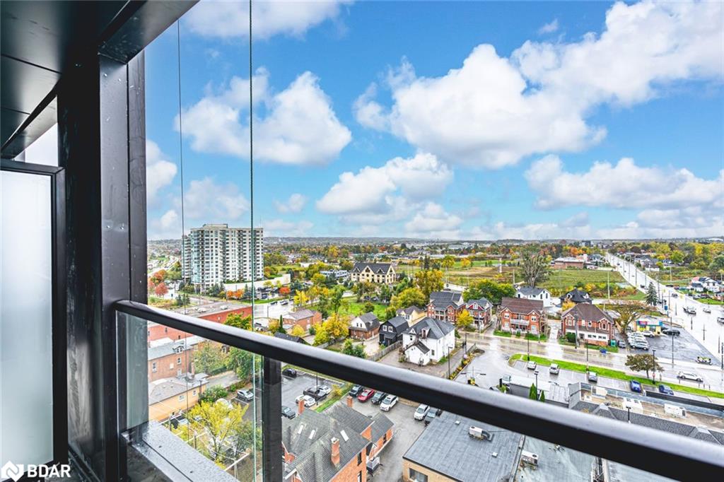 1001-39 Mary Street Property Photo 10