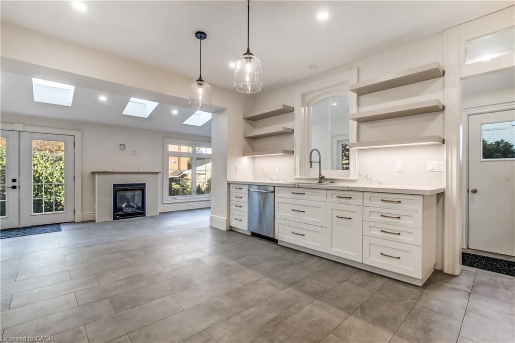 501 George Street Property Photo 16