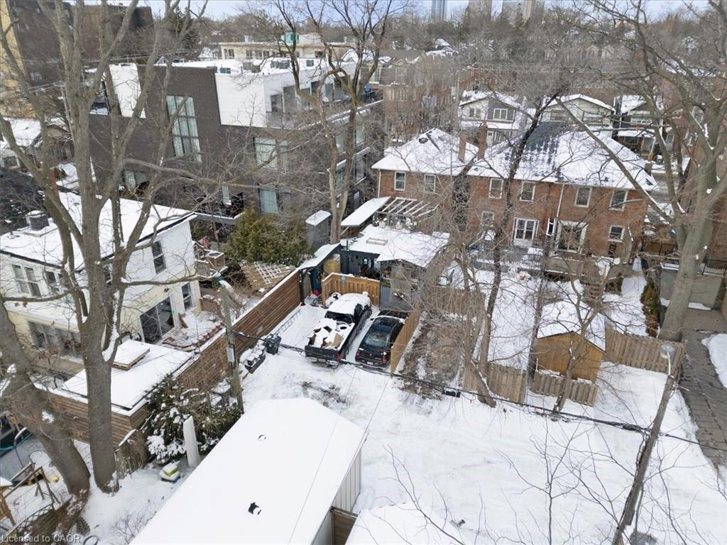 719 Kingston Road Property Photo 23