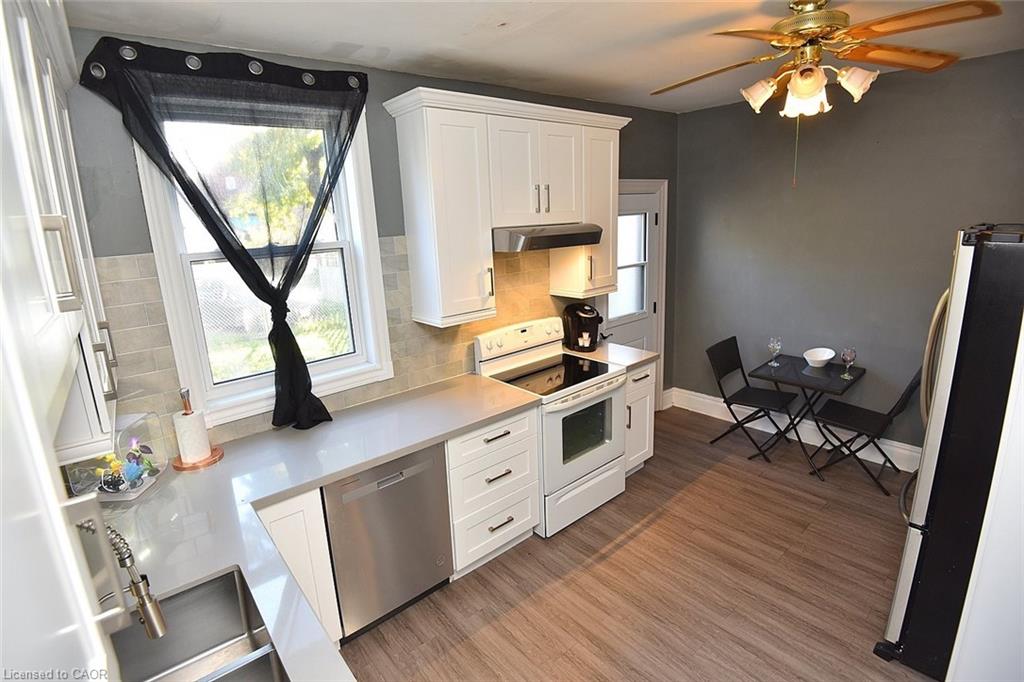 56 Kinrade Avenue Property Photo 8