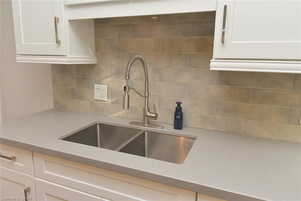 56 Kinrade Avenue Property Photo 12