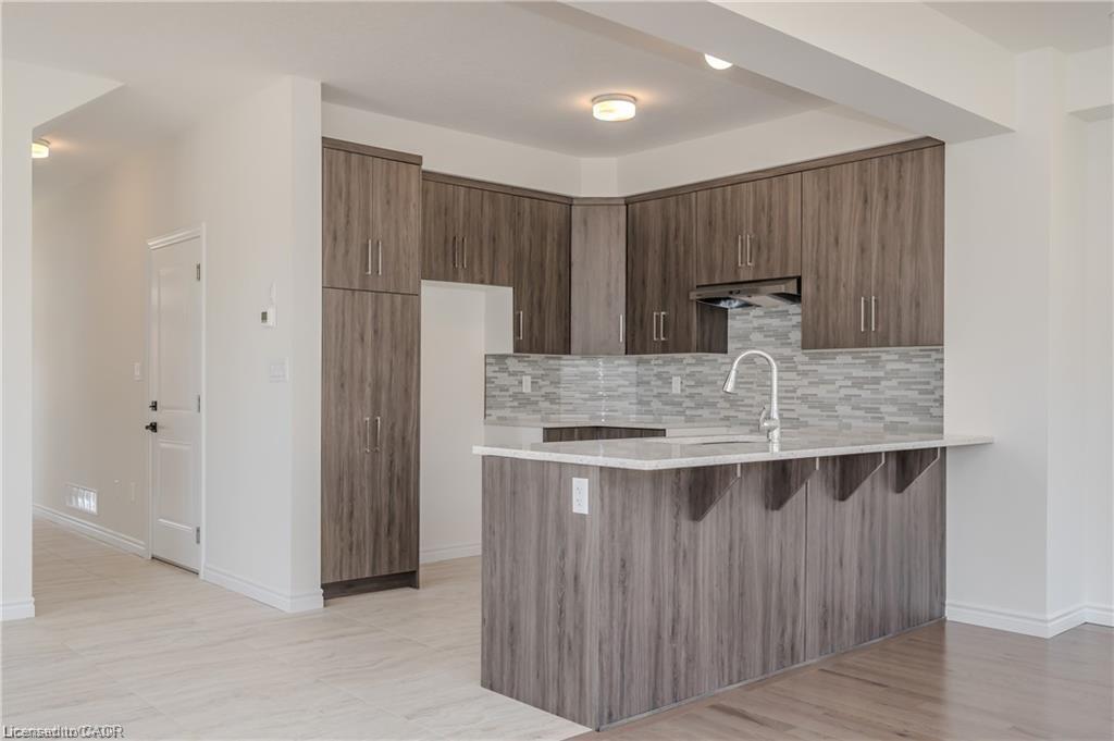 306 Robert Woolner Street Property Photo 2