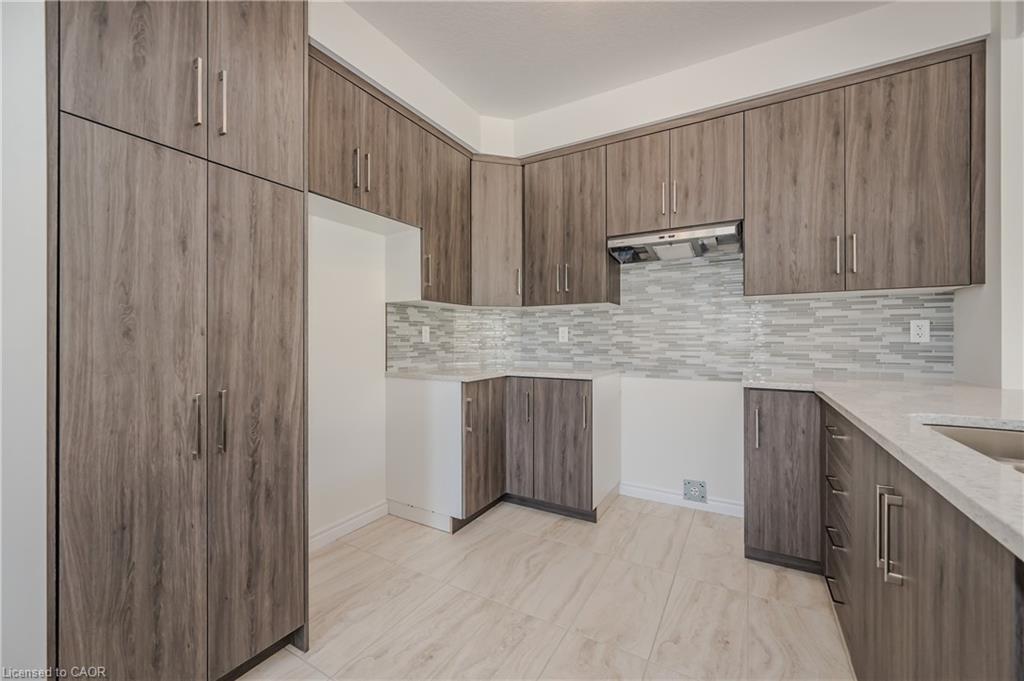306 Robert Woolner Street Property Photo 4