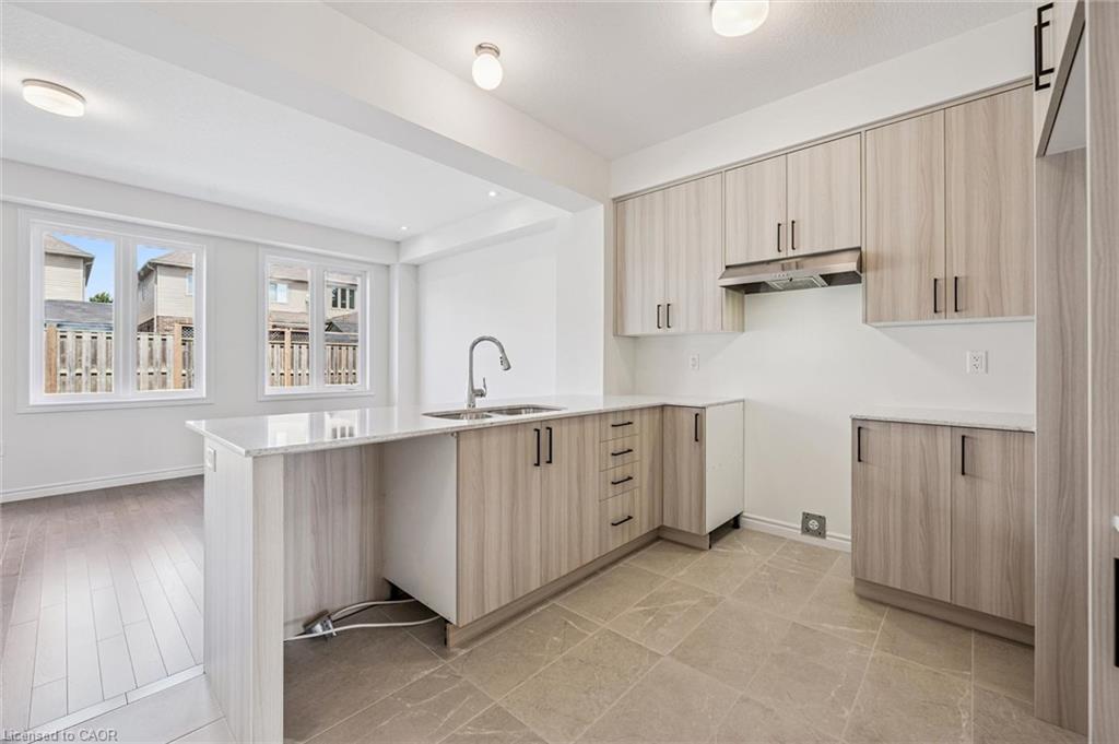 306 Robert Woolner Street Property Photo 8