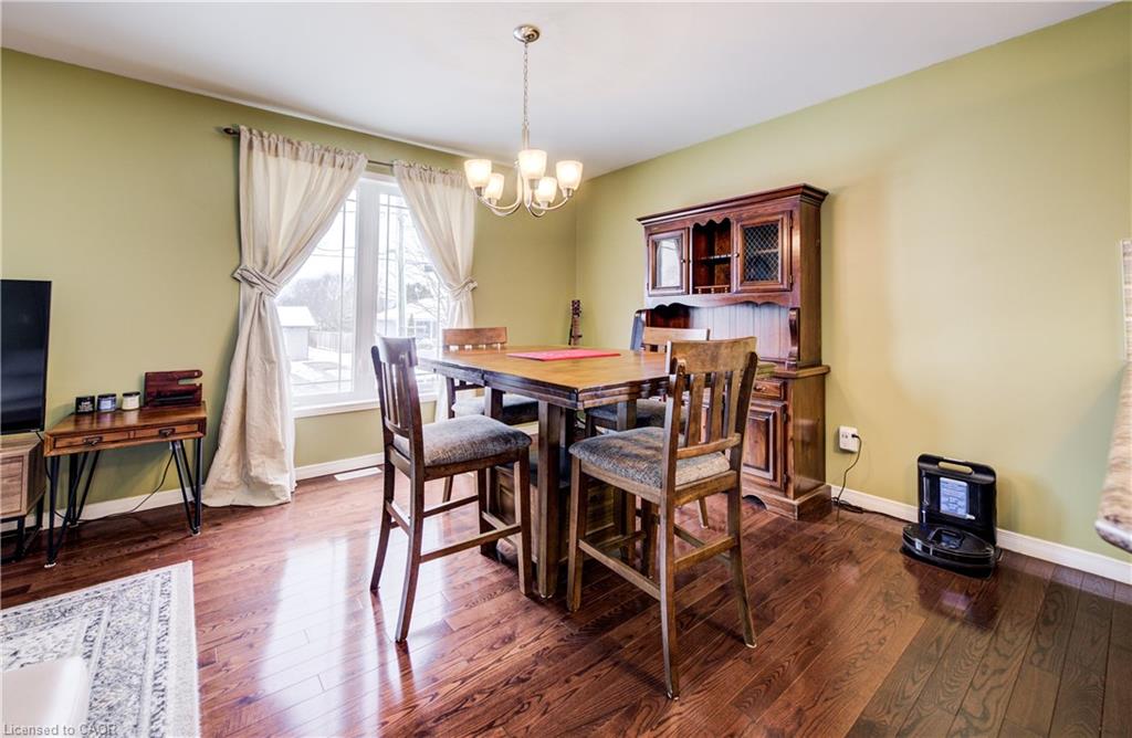 460 King Street E Property Photo 11