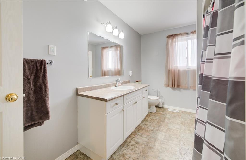 460 King Street E Property Photo 19