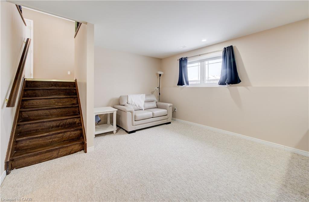 460 King Street E Property Photo 26