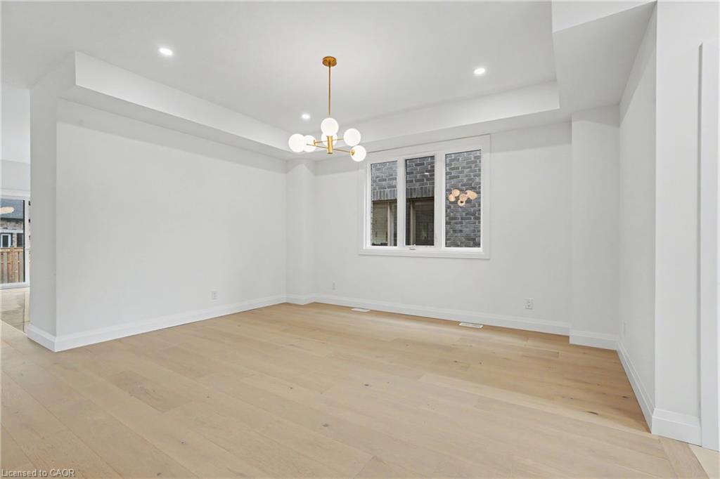 386 Southcote Road Property Photo 6